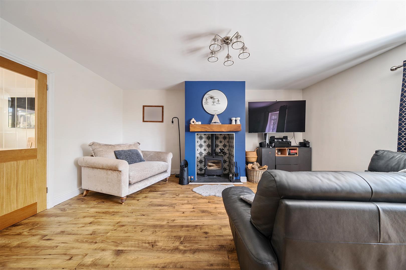 Yr Allt, Llangennech, Llanelli, SA14 8YU